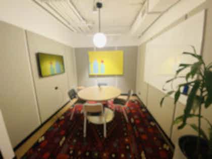 4-person Meeting Room 1